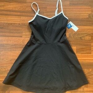 ATTARCO Sports Activewear Swim Dress Cover Up Quick Dry Black White Athleisure